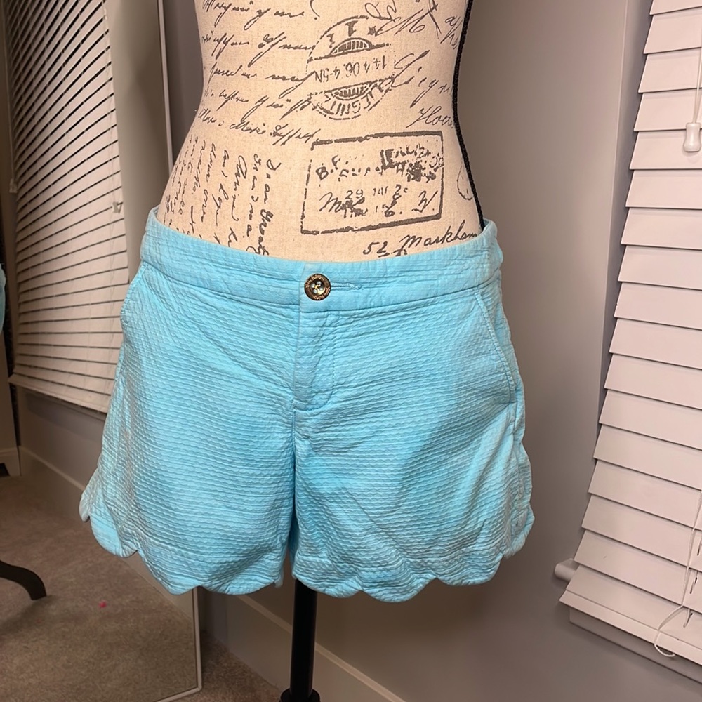 Lilly Pulitzer The Buttercup Scallop Short Blue Horizon